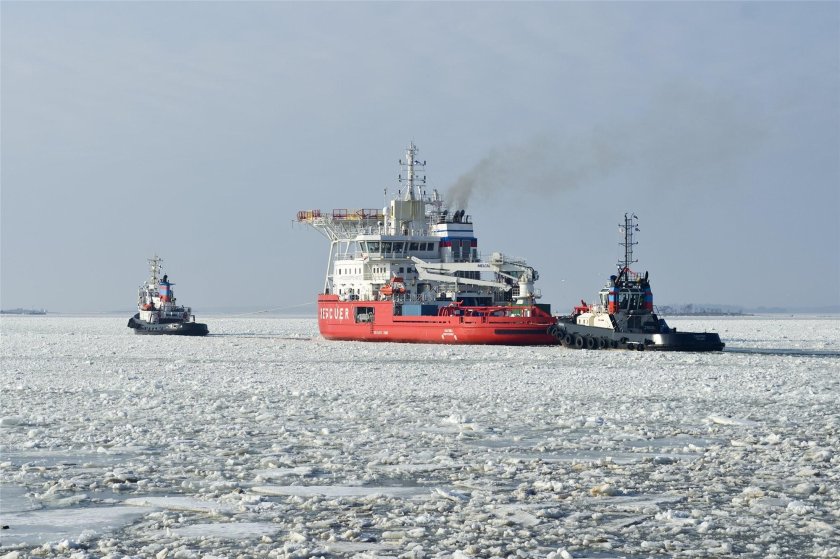Аварийно спасательное судно Балтика