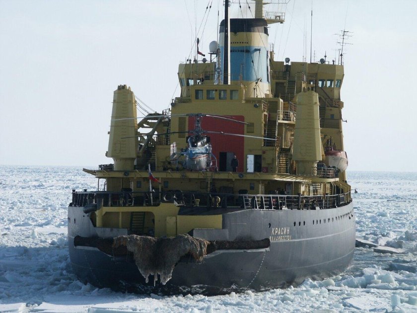 Красин ледокол, 1976