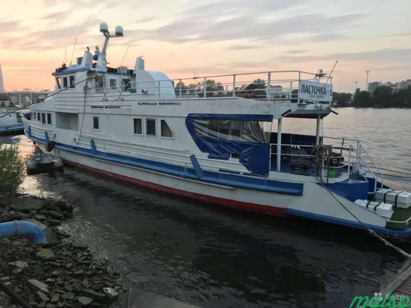 Теплоход Ласточка