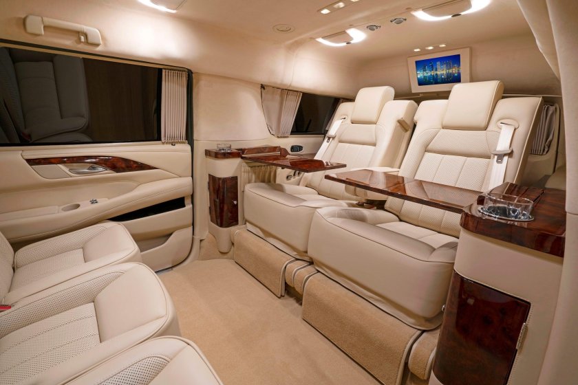 Кадиллак Эскалейд салон