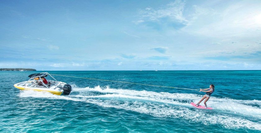 Вейксерф в Дубае