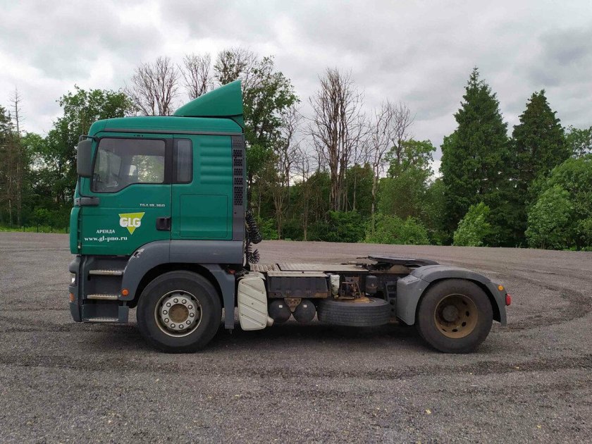 Тягач МАЗ 6430в9