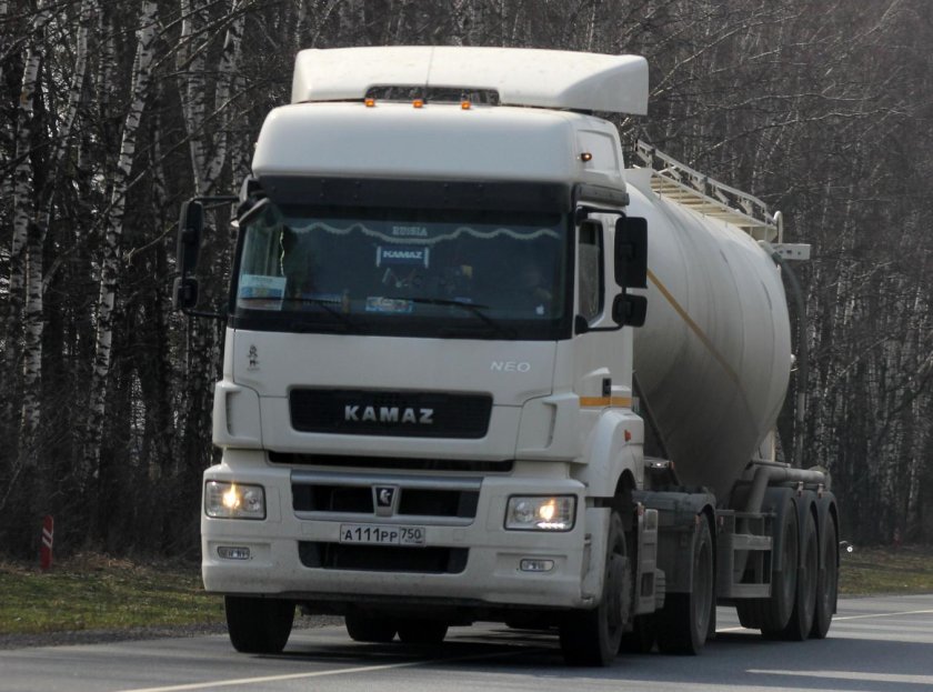 КАМАЗ 5490 цементовоз
