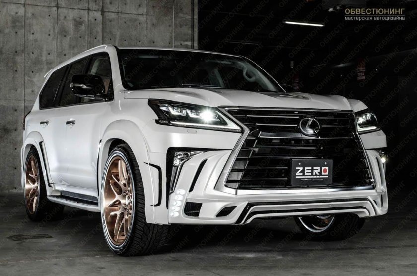 Lexus LX 570 Wald