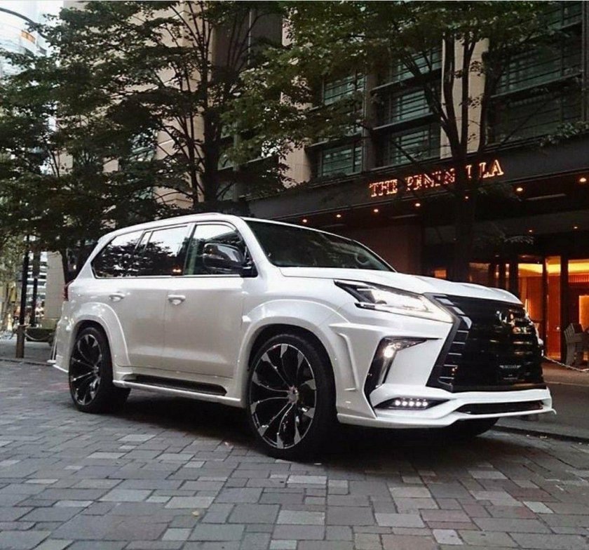 Lexus lx570 Mansory