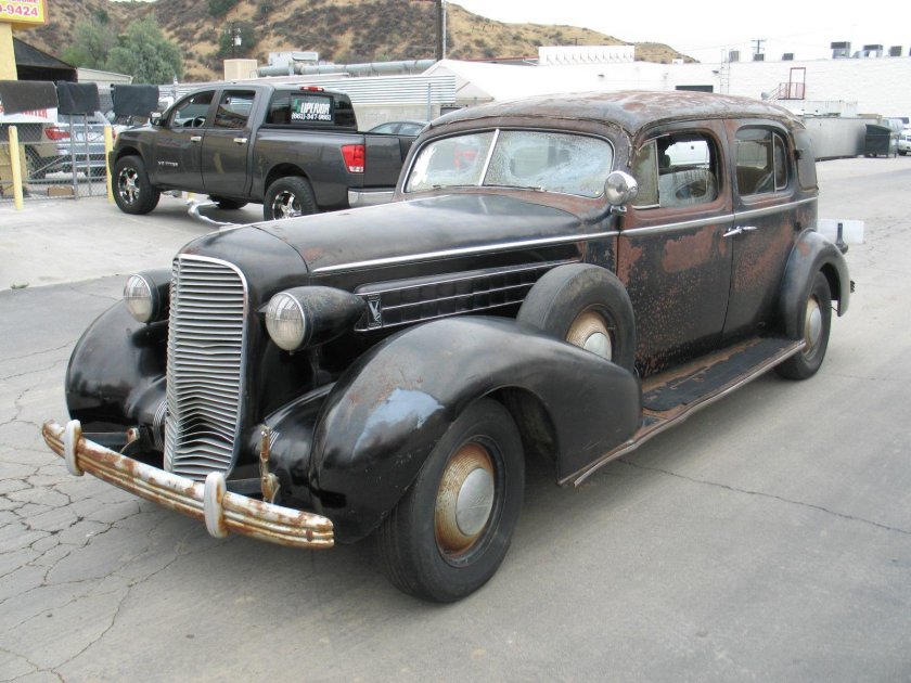 1936 Cadillac Fleetwood Limousine