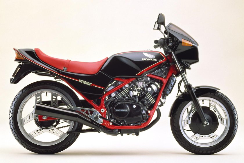 Honda vt250f 1983