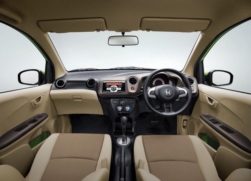 Honda Brio 2011