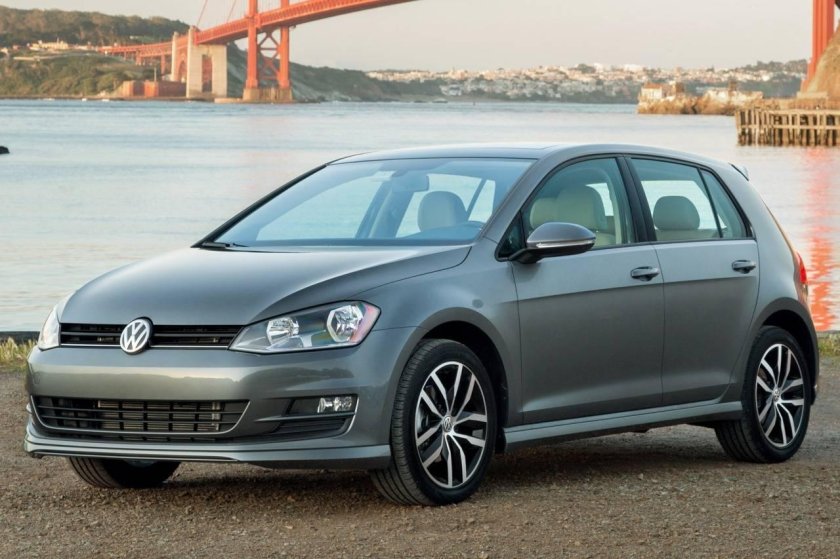 Volkswagen Golf седан