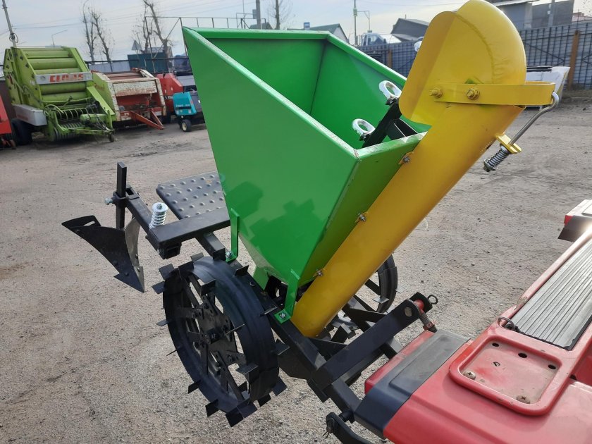 Запчасти для картофелесажалки Bomet