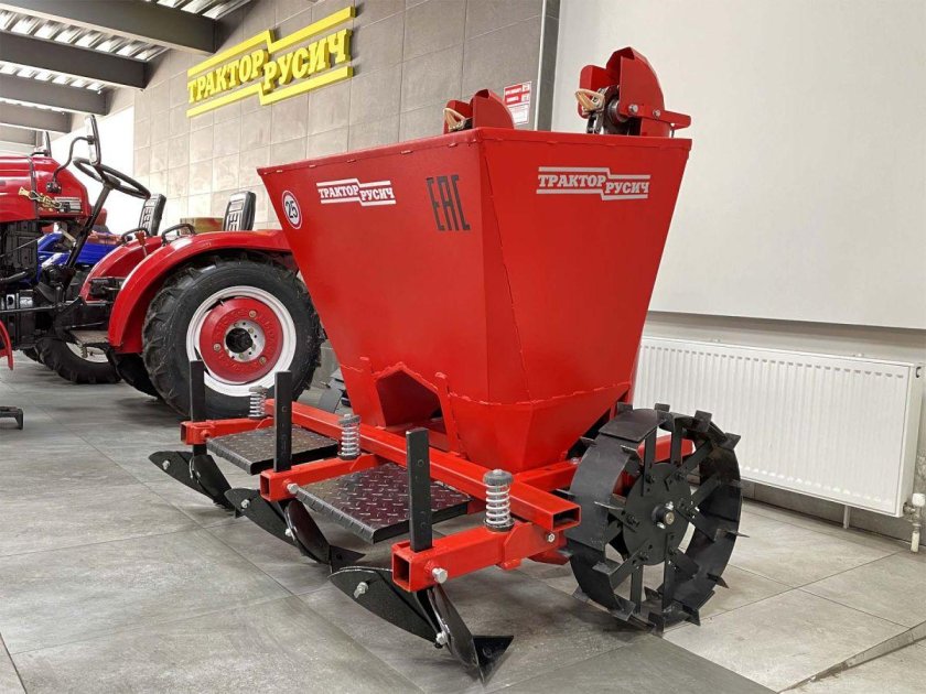 Картофелесажалка КС-2мт