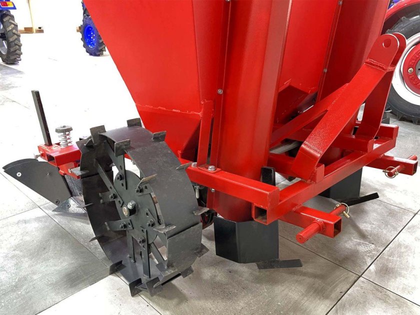 ЛСМ-4 картофелесажалка