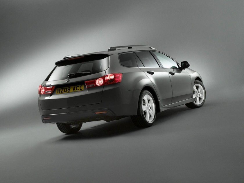 Хонда Аккорд 8 универсал