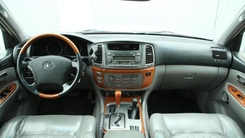 Лексус ЛХ 470 2006