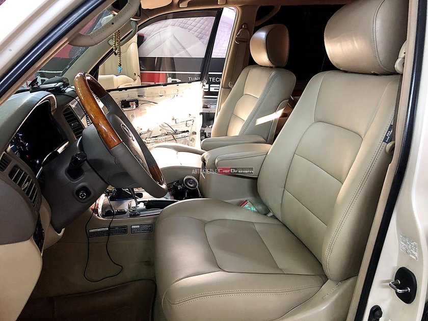 Лексус ЛХ 470 салон