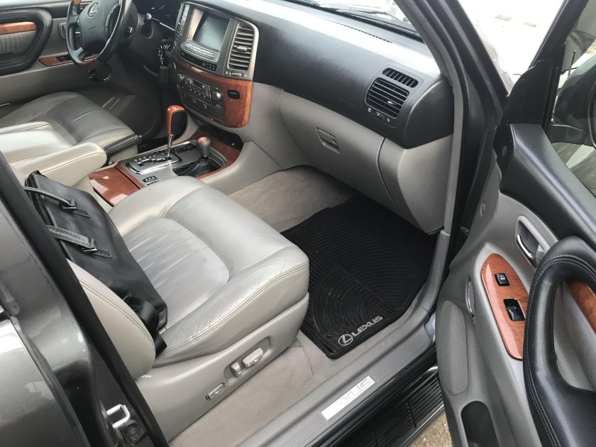 Leksus GX 2007 Salon