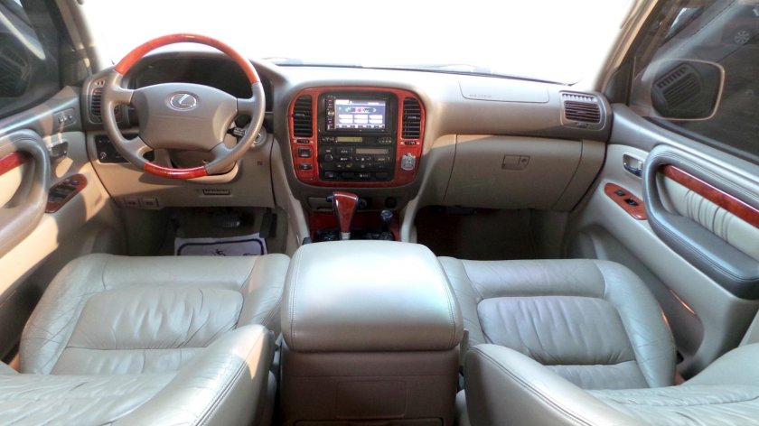 Тойота ЛХ 470