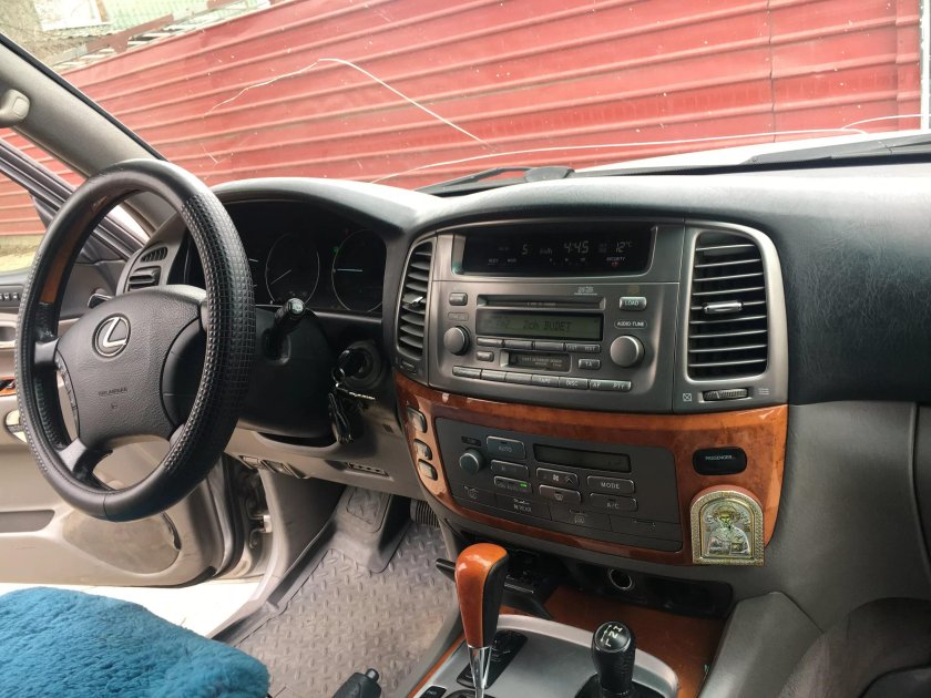 Лексус ЛХ 470 салон