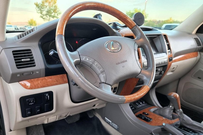 Lexus gx470 2003 Interior