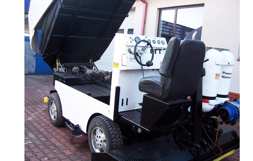 Ледозаливочная машина Olympia