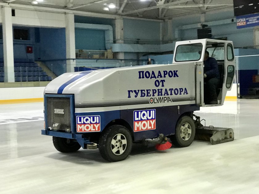 Ледозаливочная машина КАМАЗ