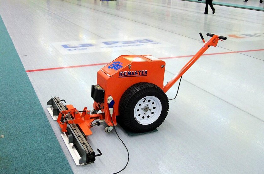 Zamboni заливочная машина