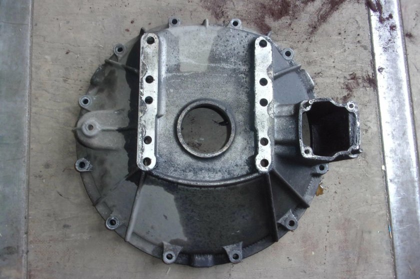 1316 201 144 Картер сцепления ZF