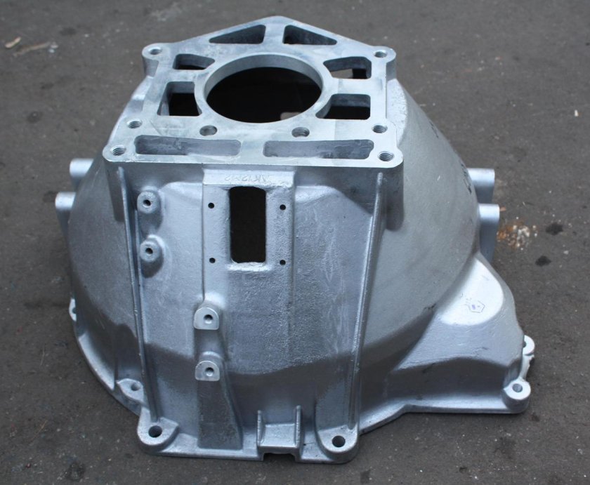 Картер сцепления УАЗ 402