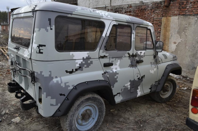 УАЗ 469 пиксельный камуфляж