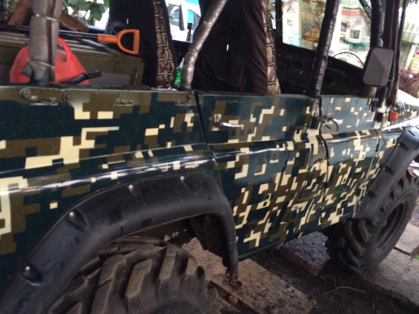 УАЗ 469 пиксельный камуфляж