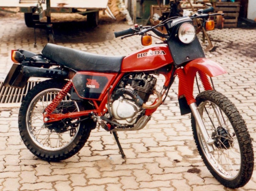 Honda xl185s