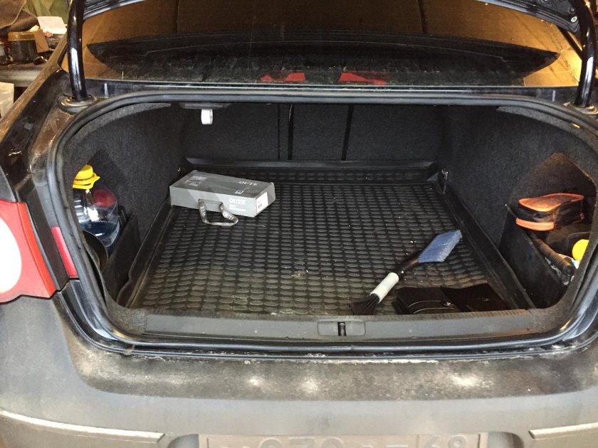 Фольксваген Пассат б6 багажник