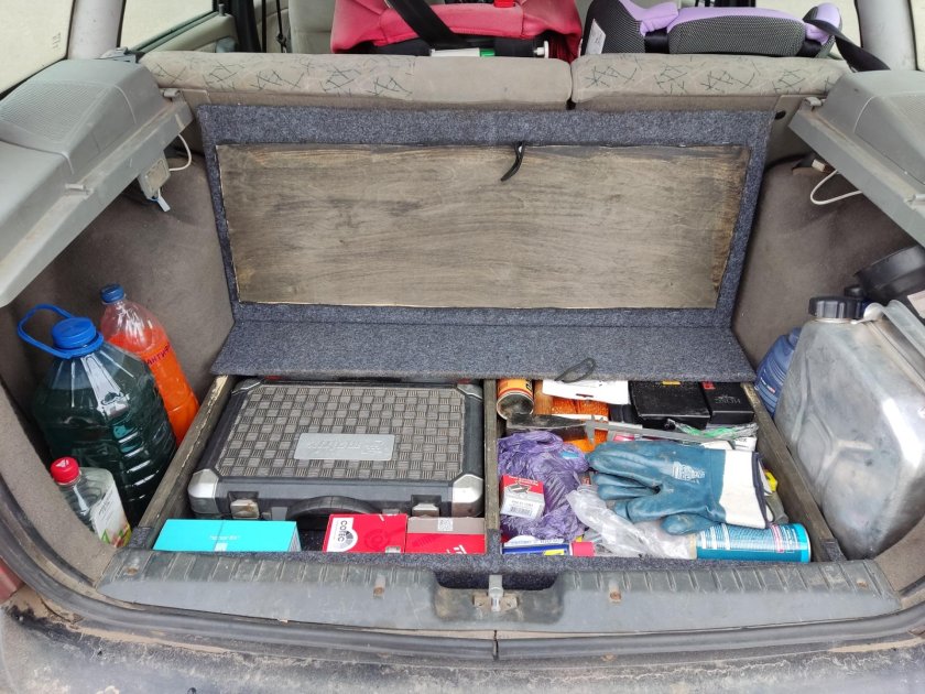 Органайзер в багажник Калина 1 универсал