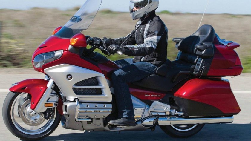 Хонда Голд Винг 1800