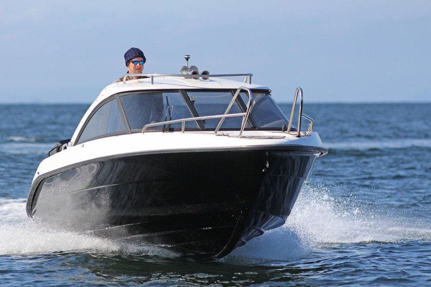 Катер Phoenix 600ht