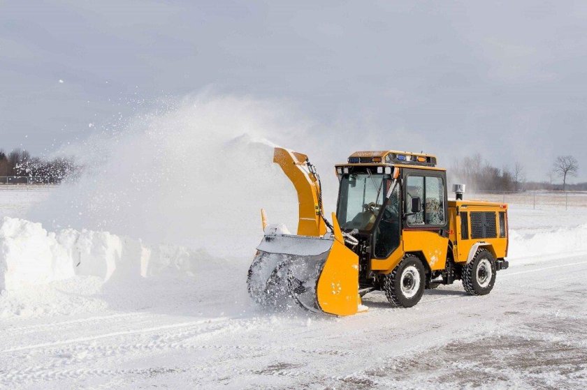 Финская Коммунальная снегоуборочная техника