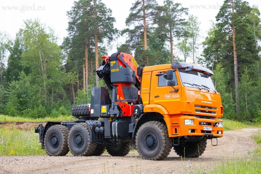 КАМАЗ 53504-46 седельный тягач