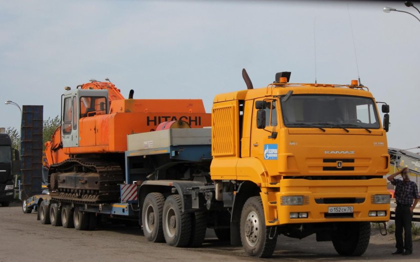 Седельный тягач КАМАЗ 65226