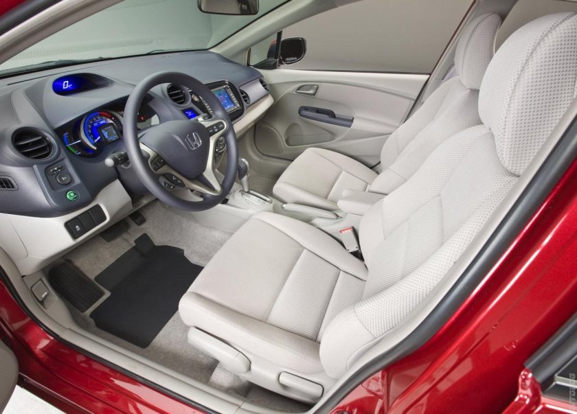 Honda Insight 2010 салон