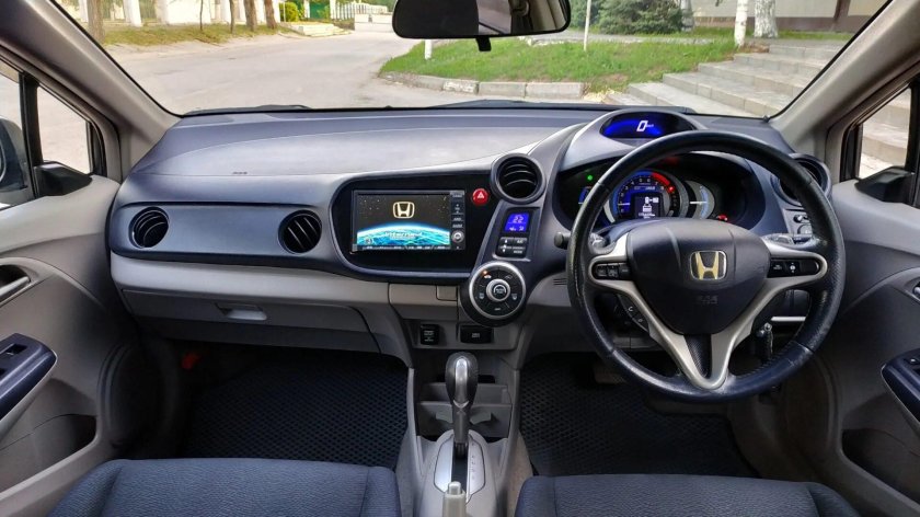 Honda Insight 2012 салон