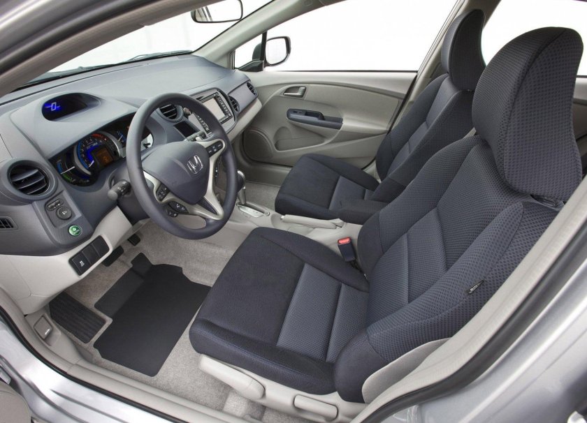 Honda Insight 2010 салон