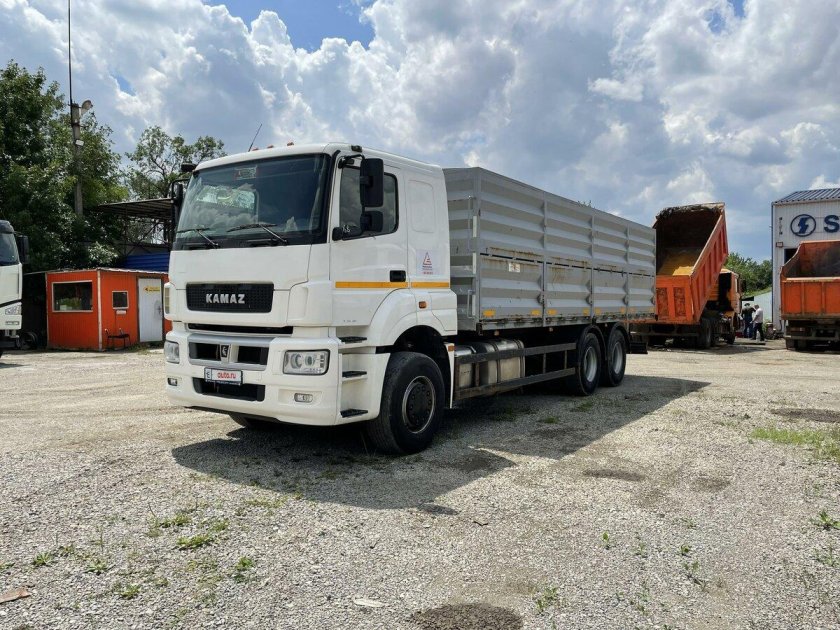 КАМАЗ 653516