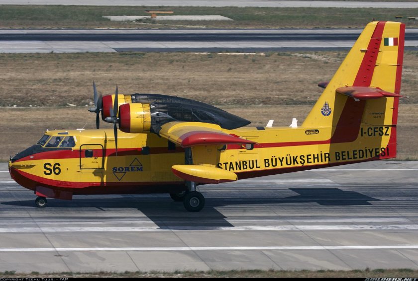 Самолет Canadair CL-415