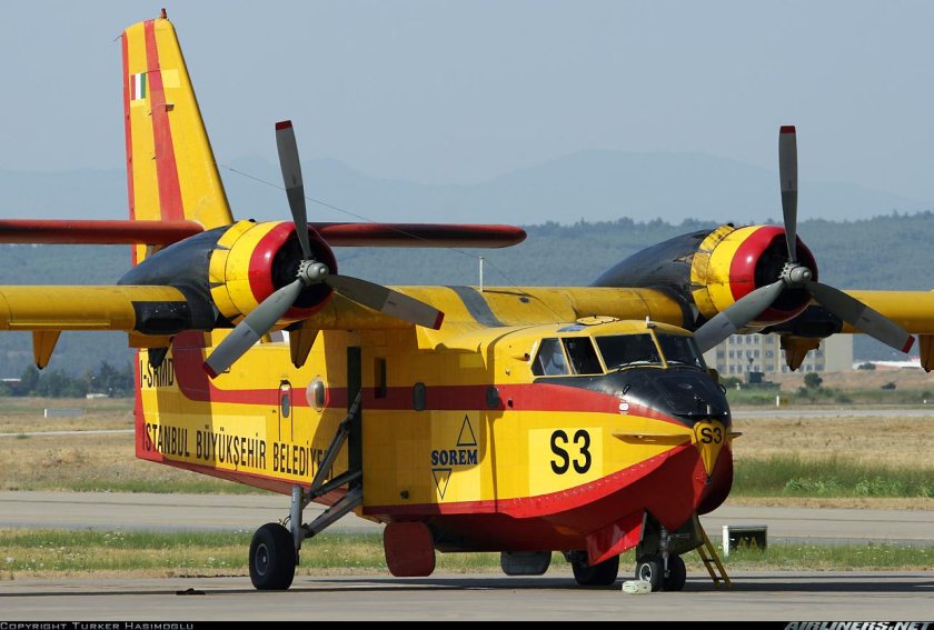 Canadair CL-215