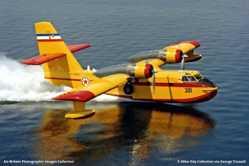 Самолёт Canadair CL-215