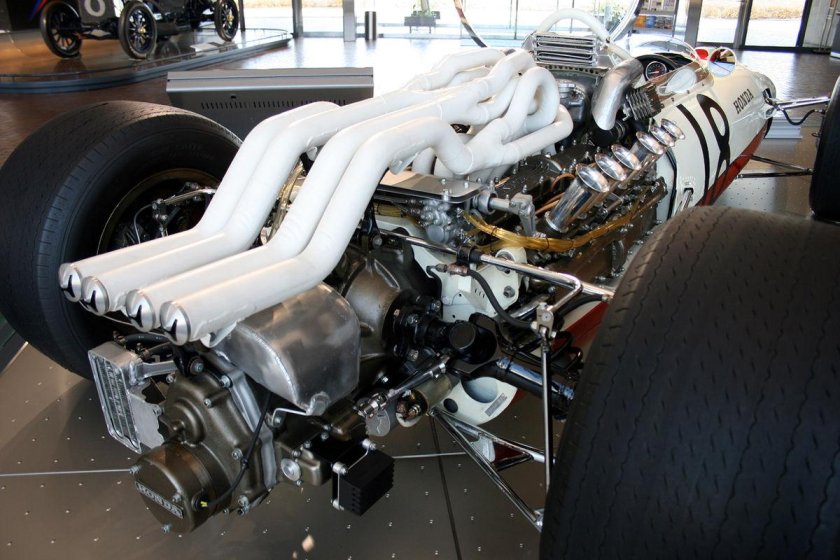 Honda ra122e v12