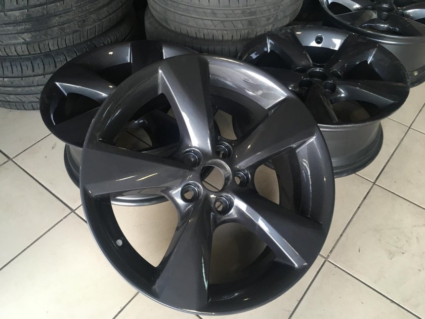 Диски черный графит Trinity