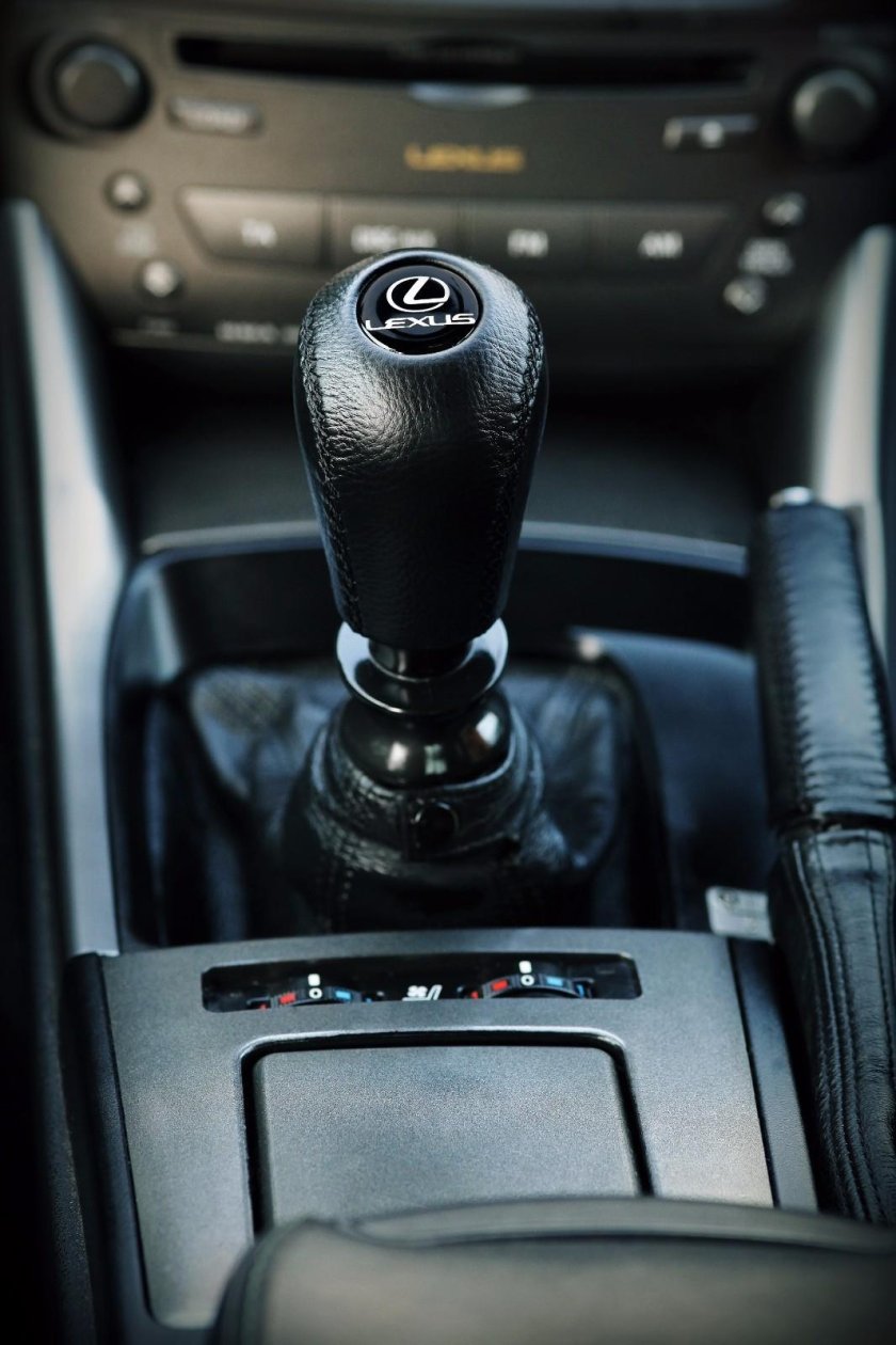 Ручка КПП Lexus is 250