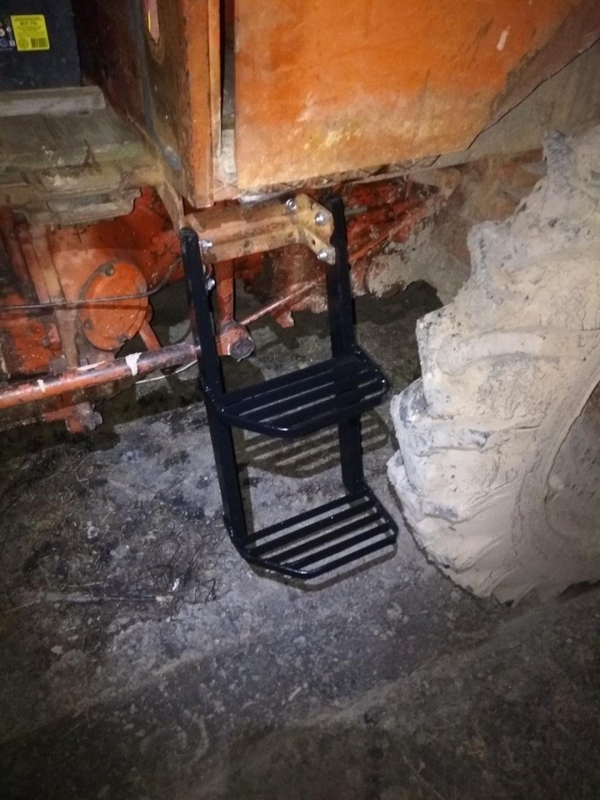 Подножка на трактор т 40