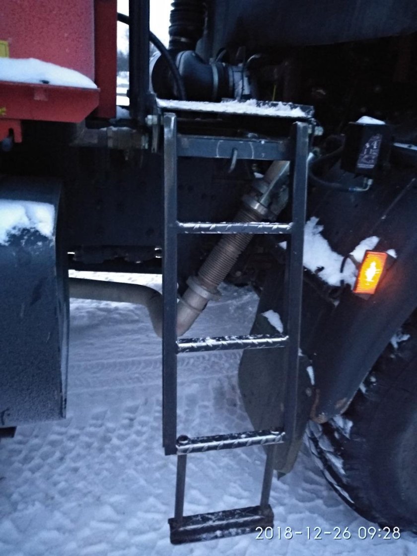 Лестница кузова КАМАЗ 6520